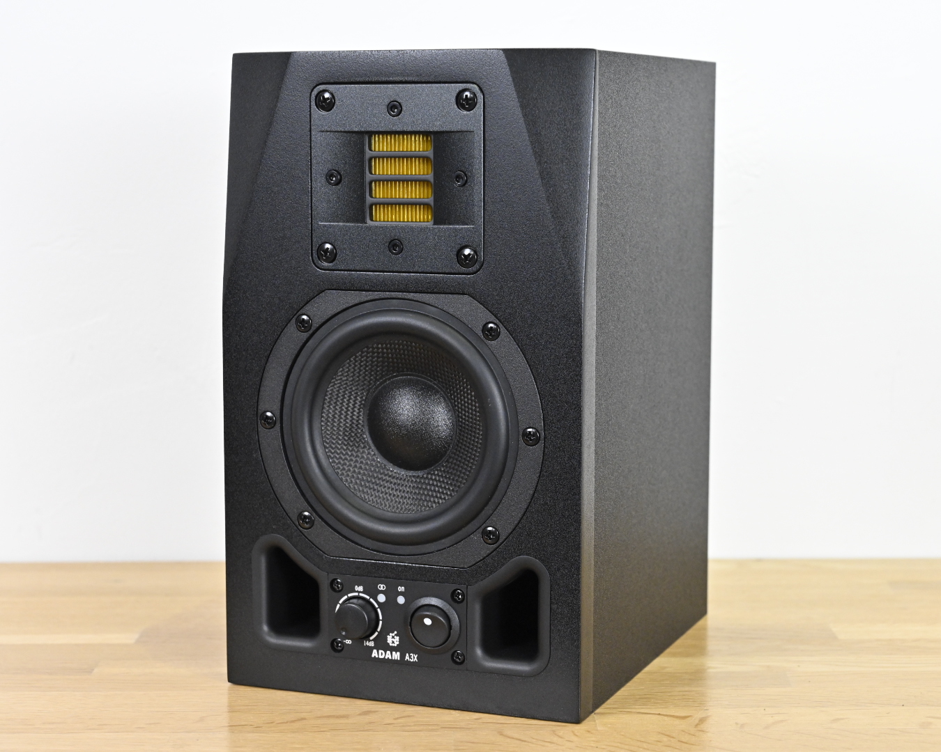 ドイツ製ADAM A3X 4.5インチモニタースピーカー　ペア連番 A3X | ADAM AUDIO JP - 製品情報