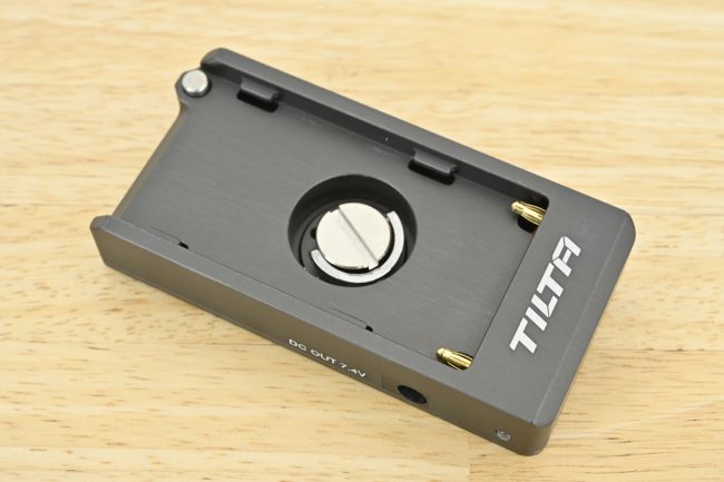 TILTA F970バッテリープレート詳細写真